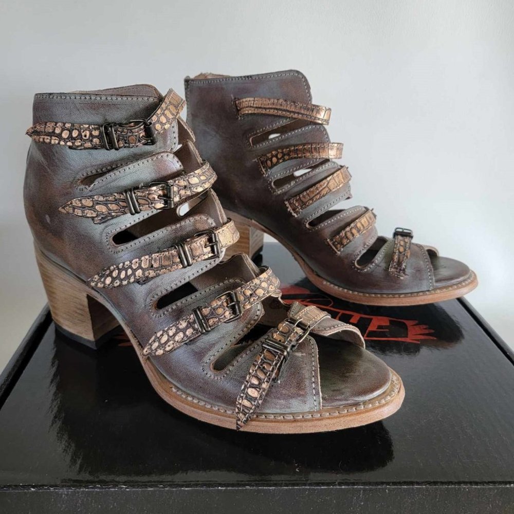 Freebird Quinn Leather Booties / Sandals ~ US Women's 9 ~ Color Patina Multi